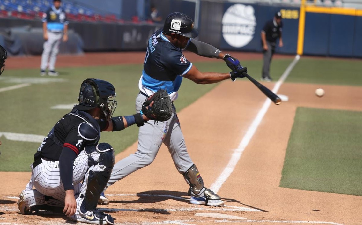 Sultanes de Monterrey pierde primera serie en casa (Jorge López)