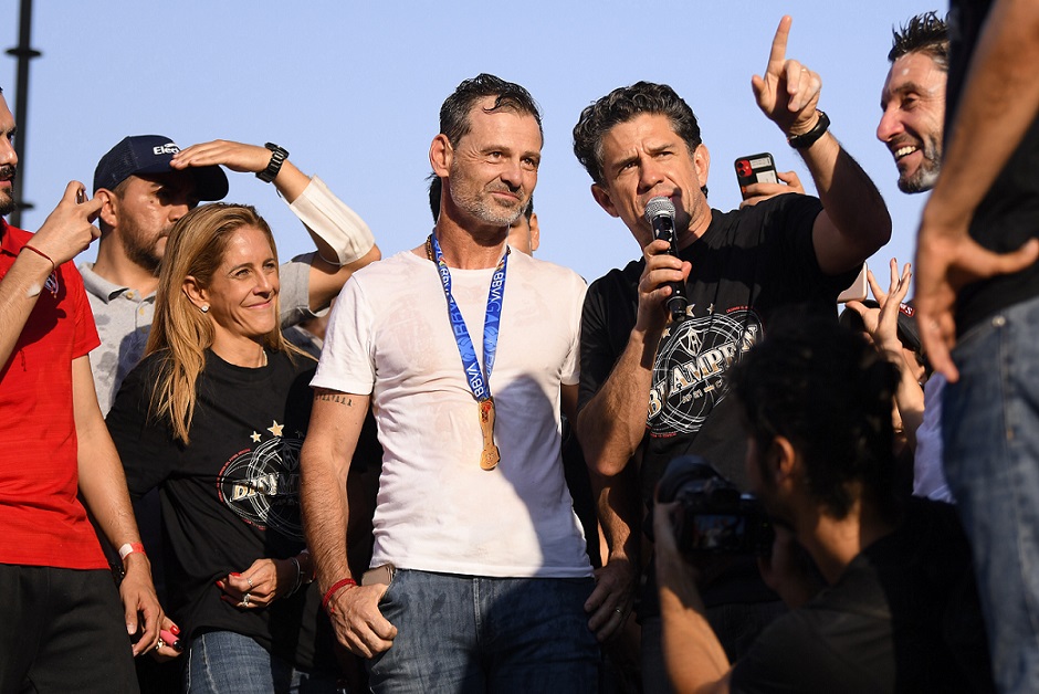 Diego Cocca durante los festejos del bicampeonato de Atlas (Imago 7)