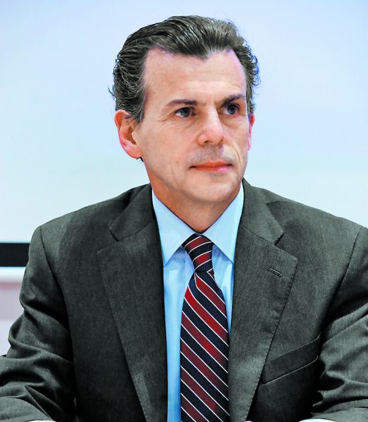 El director analizó el momento bursátil. Jesús Quintanar
