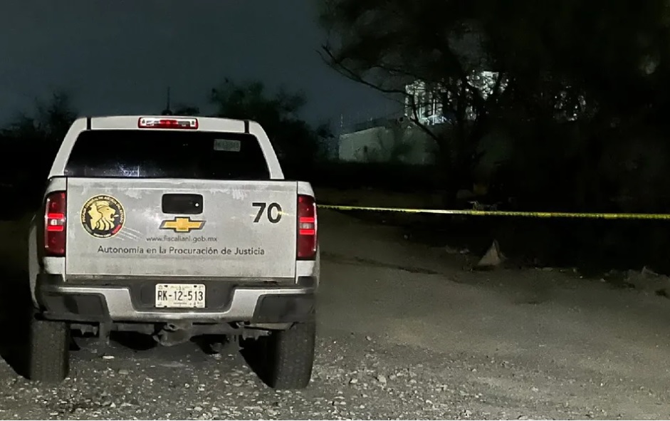 Hallan cuerpo calcinado dentro de auto en Apodaca. Foto: Especial.
