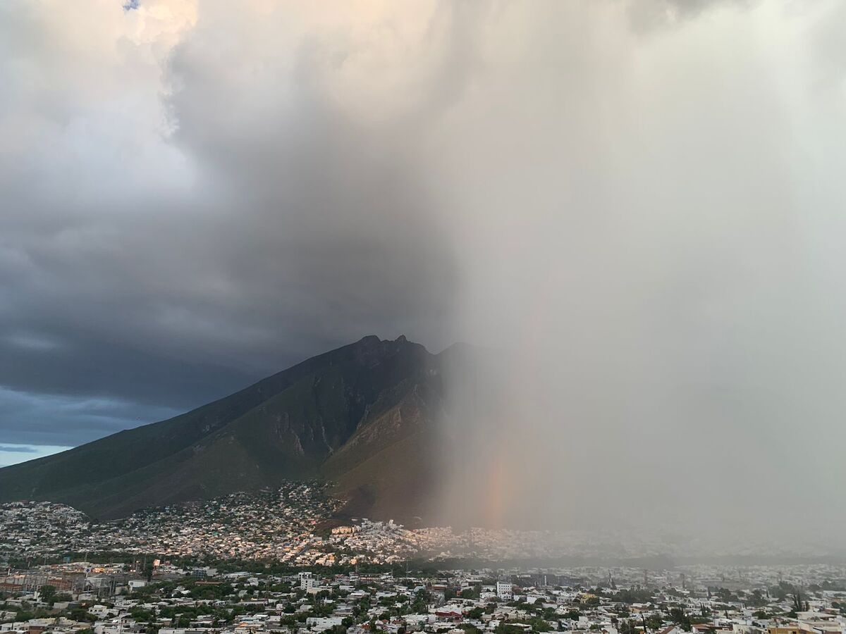 Lluvias en la zona sur de Monterrey. Foto: Eduardo Morales