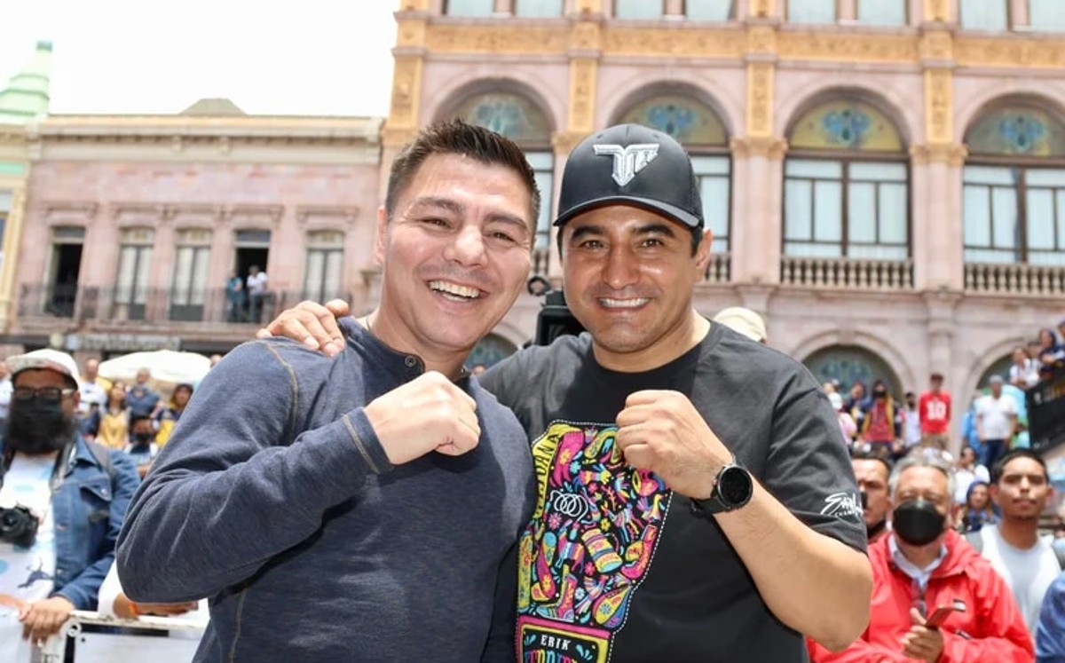 'Terrible' Morales vs 'Travieso' Arce: Horario y dónde ver EN VIVO la pelea de exhibición (Twitter/@bxstrs)