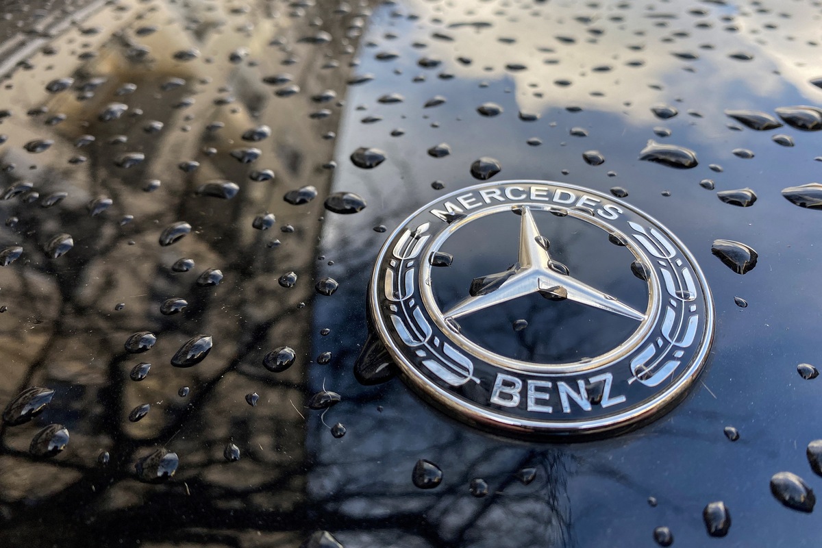 La llamada a revisión afecta a coches fabricados entre 2004 y 2015, de las series ML y GL de SUV y del monovolumen de lujo Clase R. (AFP)