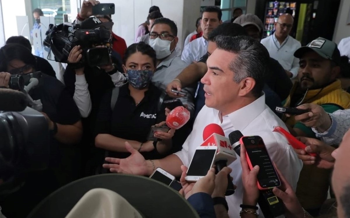 https://cdn.milenio.com/uploads/media/2022/06/05/alejandro-moreno-juego-futuro-karla.jpeg
