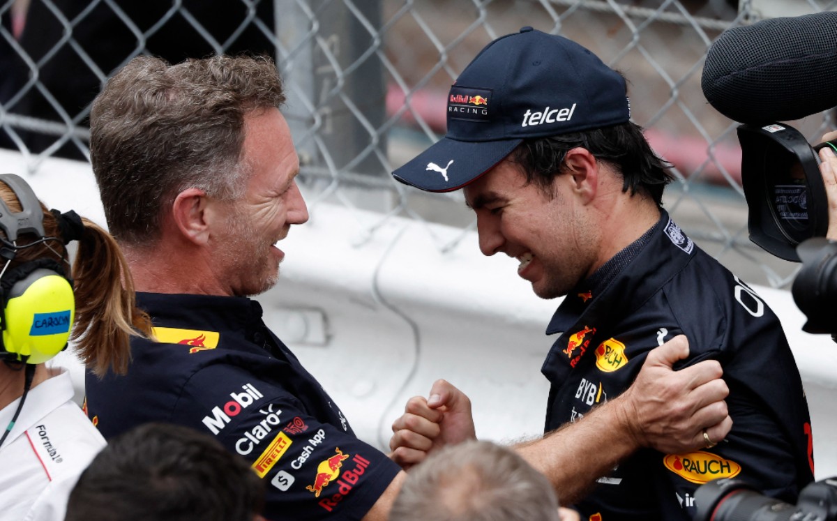 Christian Horner y 'Checo' Pérez en el GP de Mónaco (Reuters)