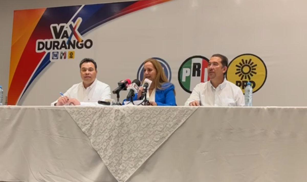 Enrique Alba y Rodrigo Cabrera, abogados de la alianza, expusieron que no se sabe nada de cuatro personas desde ayer a las 23:20 horas.