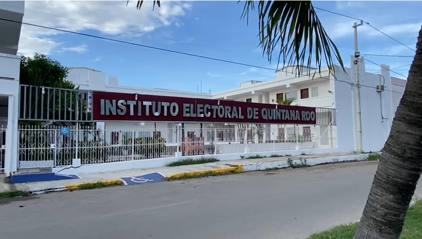 Inicia jornada electoral en Quintana Roo | Selene Flores