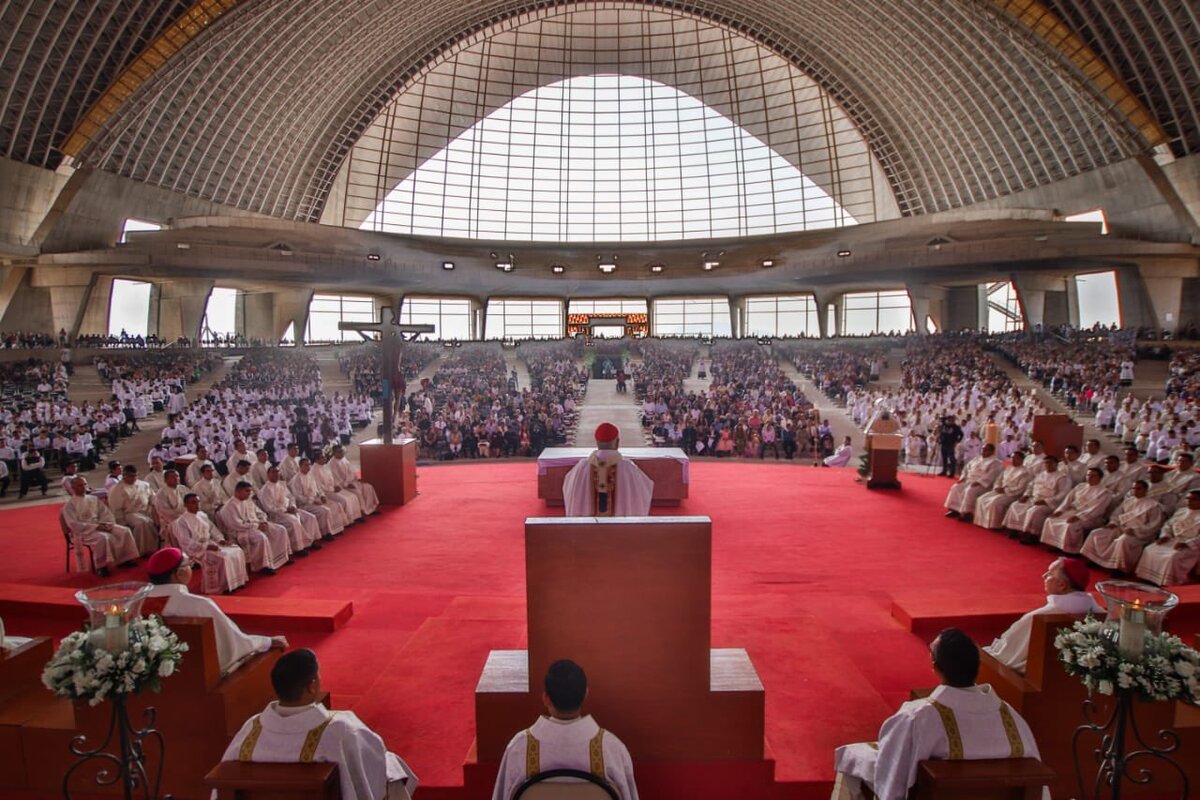 Las ordenaciones se llevaron a cabo en dos ceremonias. (Cortesía)