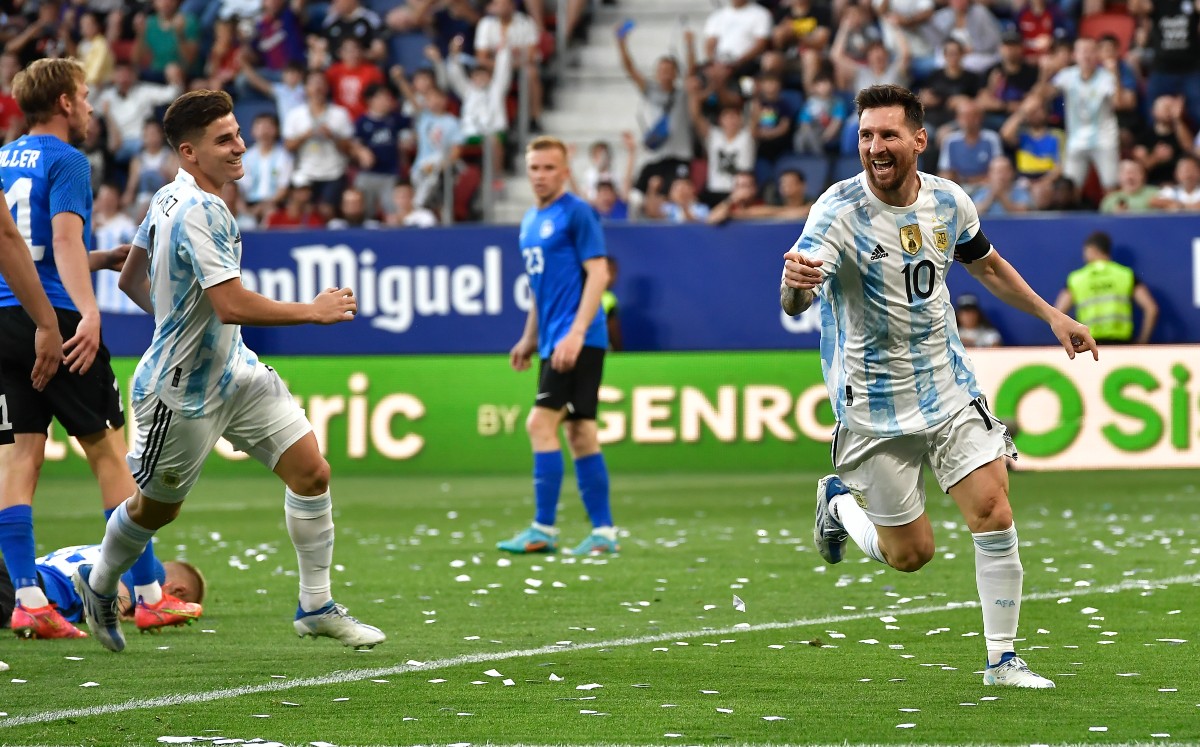 Lionel Messi se luce con cinco goles en triunfo de Argentina sobre Estonia (AP)