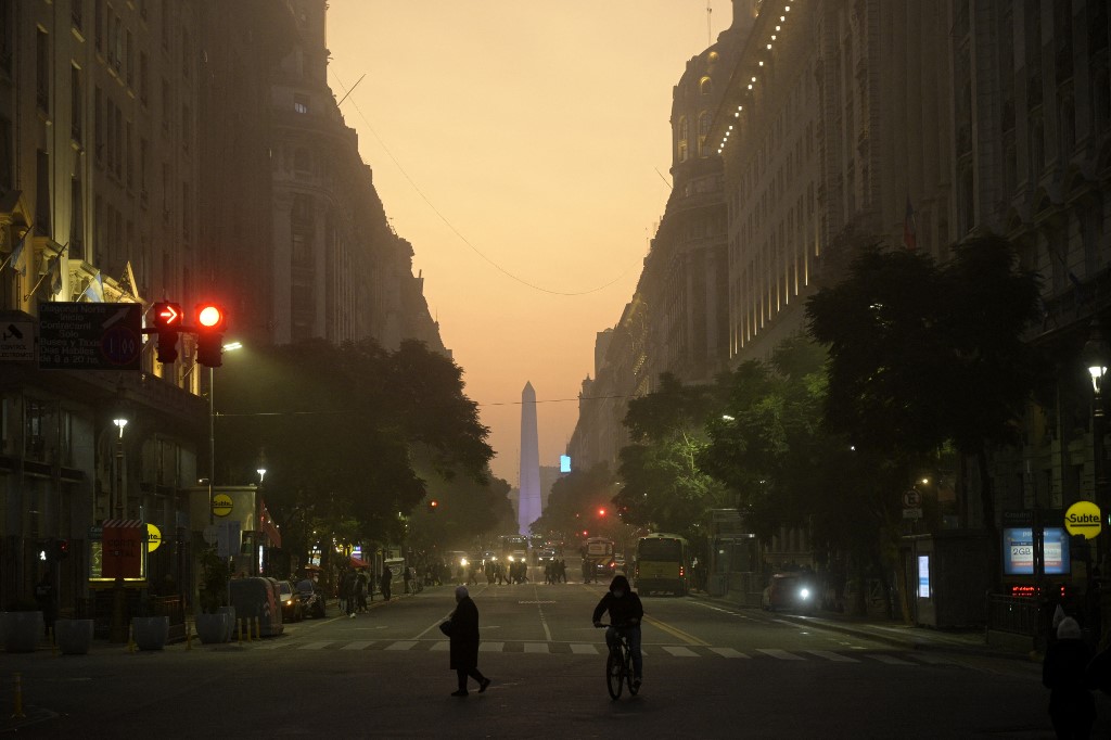 Argentina busca imponer un impuesto por la Guerra en Ucrania. (AFP)