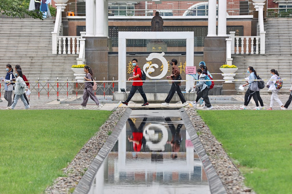 El examen de ingreso a la universidad en China es uno de los momentos más decisivos de los estudiantes. (AFP)