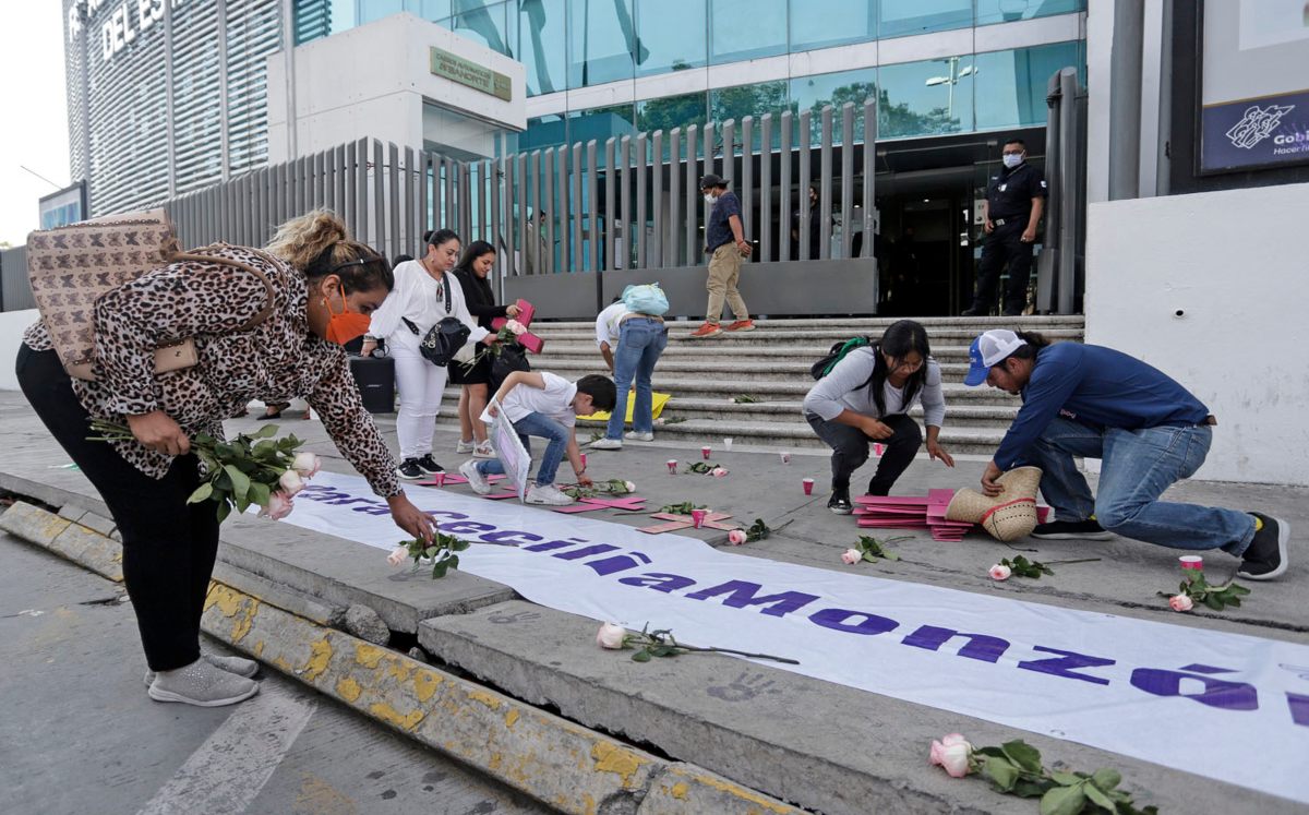 Exigen justicia por Cecilia Monzón frente a la FGE | Agencia Enfoque
