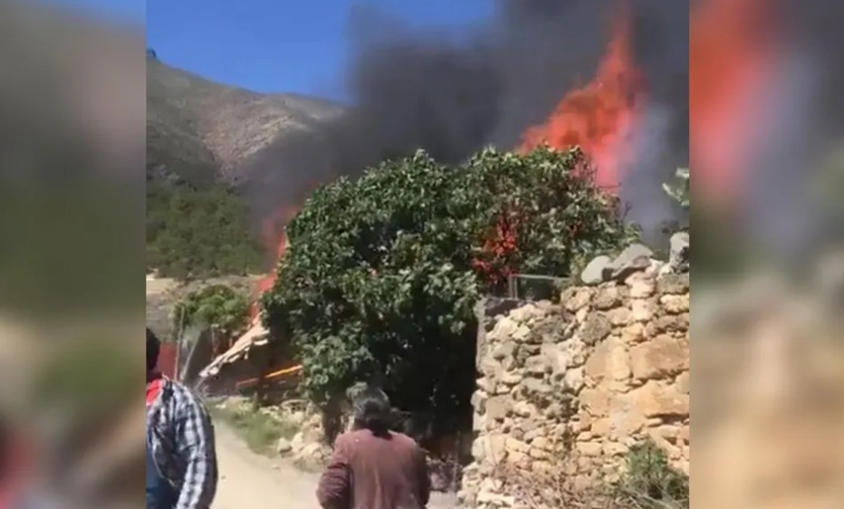 Niños mueren tras incendio en Santiago, Nuevo León. Foto: Especial.