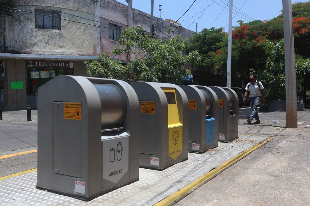 Sancionarán a negocios y personas que hagan un mal uso de los Puntos Limpios de Gdl (Fernando Carranza)