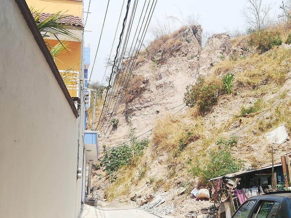 se consideran a barrancas y laderas de cerros como zonas de alto riesgo | especial
