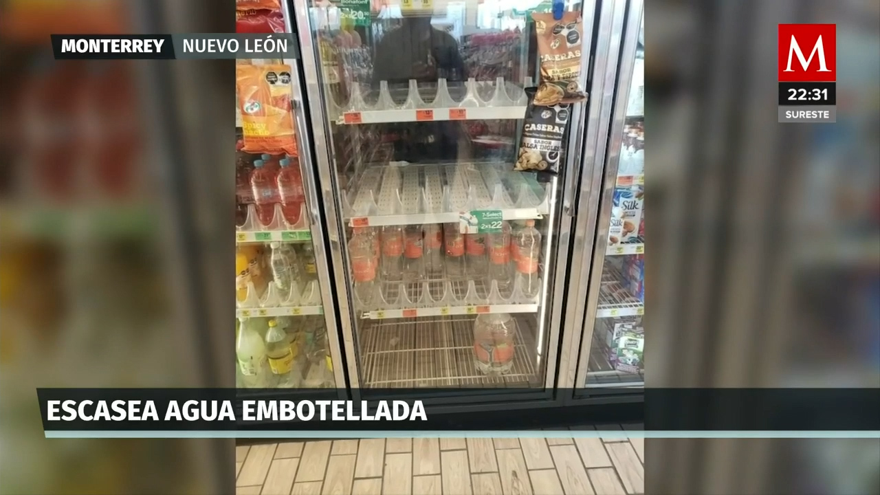 Tras crisis, limitan venta de agua en algunos negocios en Nuevo León