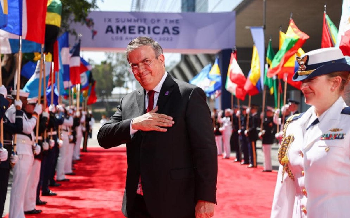 Ebrard consideró como un error estratégico no haber invitado a todos los países. | Facebook