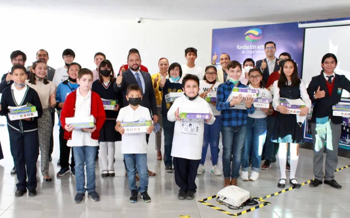 Reconocen en Guanajuato a estudiantes destacados en matemáticas.-