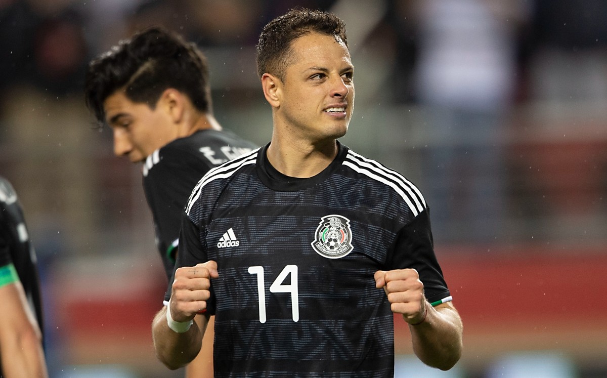 Chicharito Hernández podría volver al Tri en agosto (Imago7)