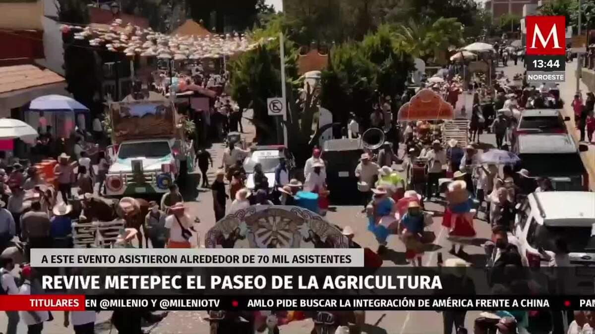 En Metepec se celebró el Paseo de la Agricultura