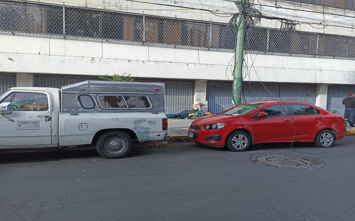 Hombre muere en calles de la Venustiano Carranza. | Enrique Luna