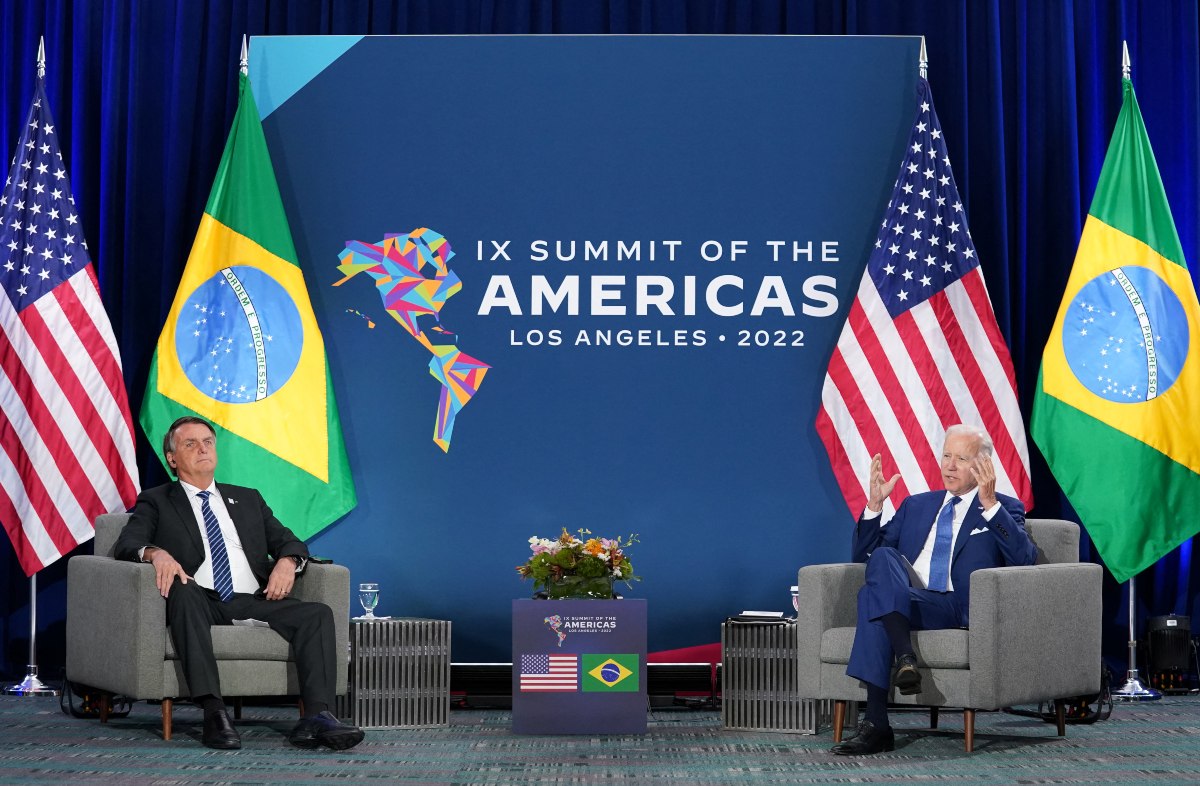 El presidente de Brasil, Jair Bolsonaro, en reunión con su homólogo Joe Biden. (Reuters)