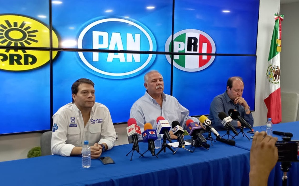Cesar Verastegui durante rueda de presa en Ciudad Victoria. (Antonio Hernandez)