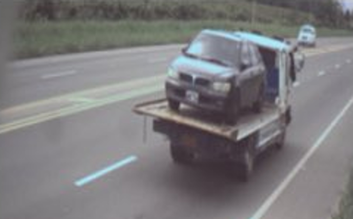 Hombre recibe multa por exceso de velocidad | Especial
