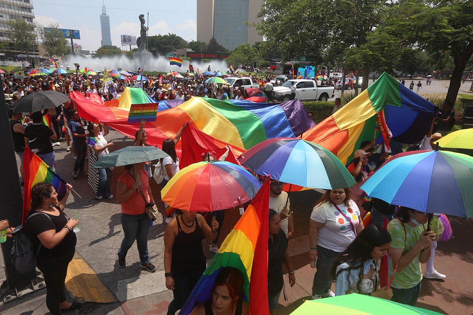 Protestan por el Orgullo Gay en Guadalajara (Fernando Carranza)