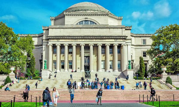 Los alumnos pospusieron su formación académica a medida que las clases migraban al modo en línea. Shutterstock