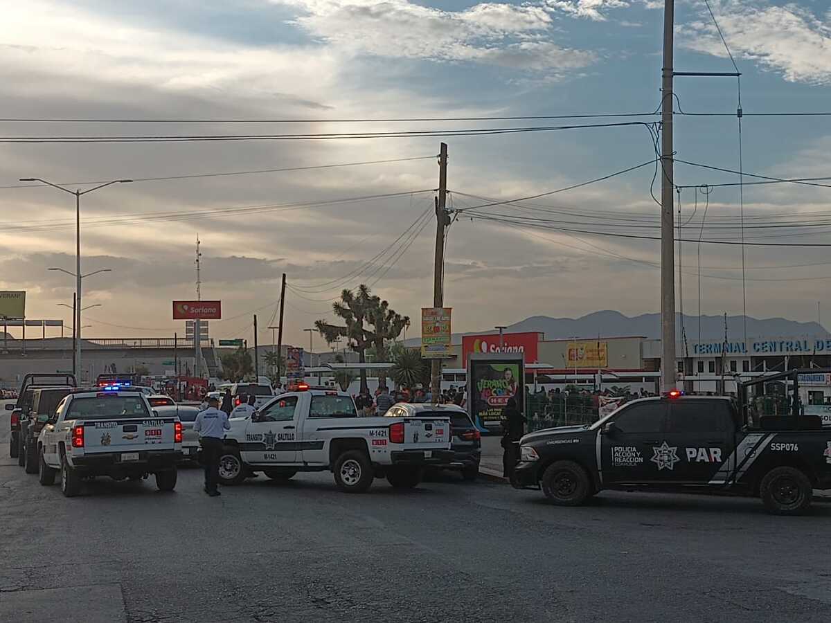 El bloqueo fue durante la tarde de este lunes y sólo duró unos minutos | Milenio Digital