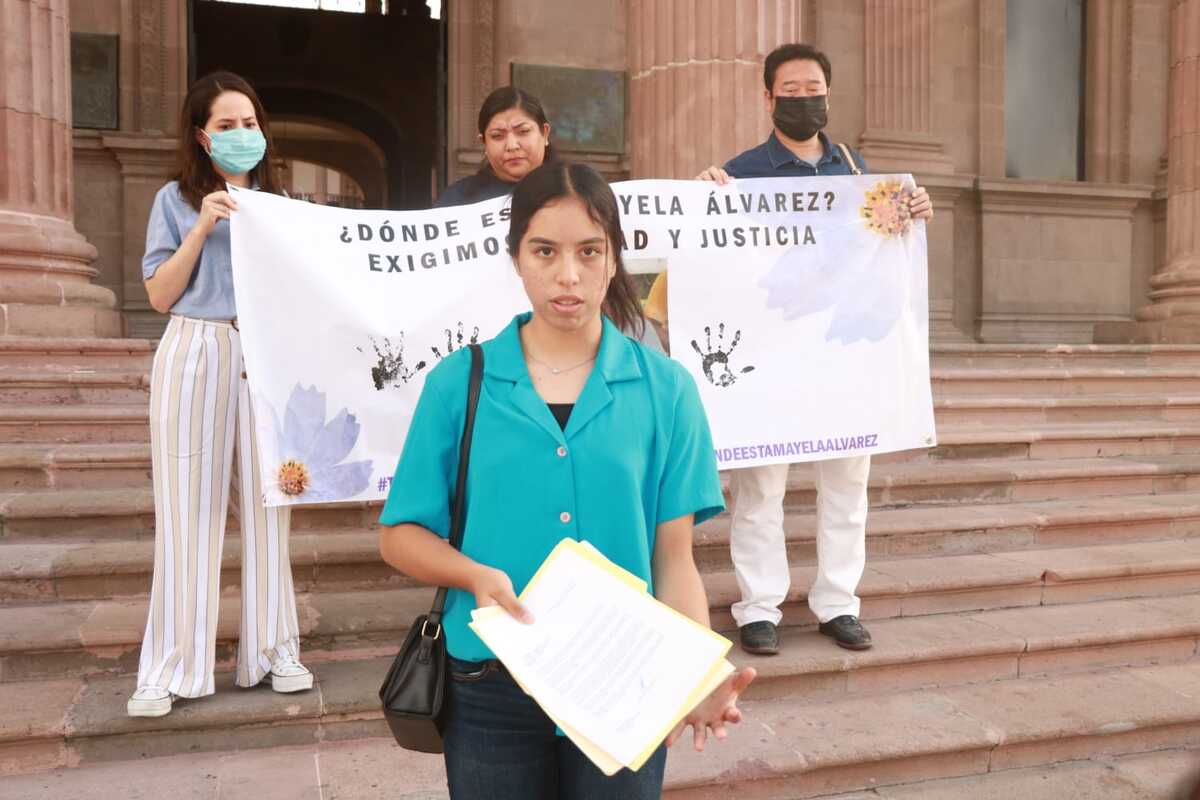 Se manifestaron por Mayela Álvarez afuera del Palacio de Gobierno. Foto: Raúl Palacios