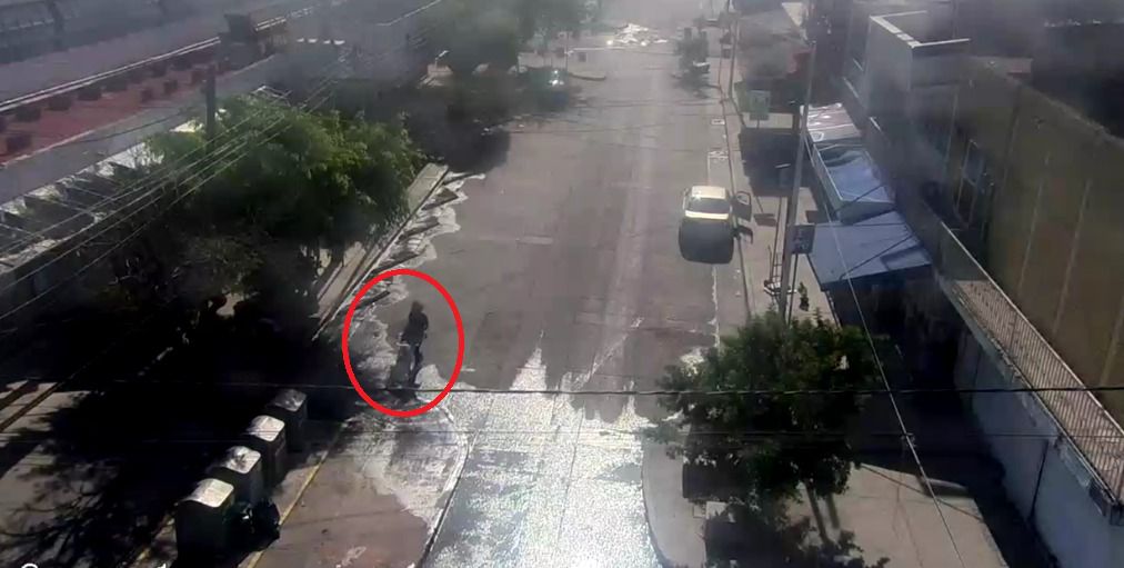 Mujer es atrapada abandonando escombros en Punto Limpio de Guadalajara (Especial)
