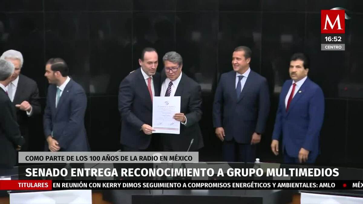 Entrega reconocimiento a Grupo Multimedios en el Senado