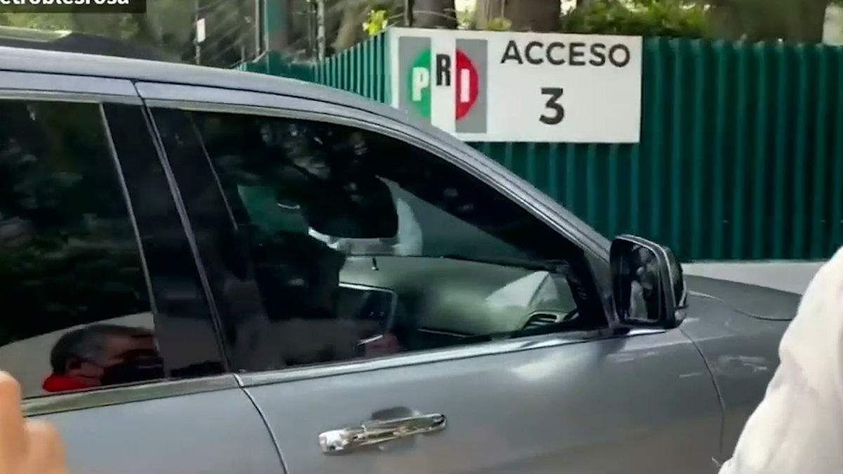 Exdirigentes del Partido Revolucionario Institucional (PRI) solicitan reunión