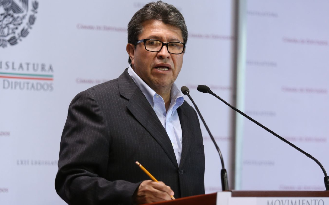 Monreal: a m&iacute; nunca me ha apadrinado un Presidente