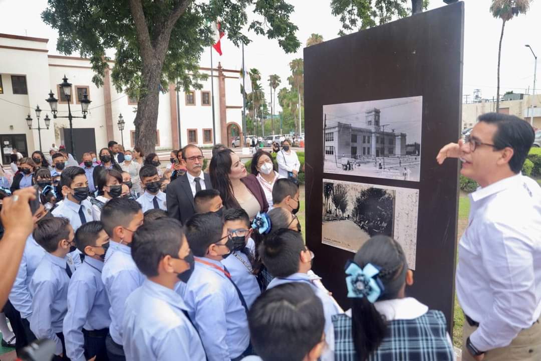 https://cdn.milenio.com/uploads/media/2022/06/15/honores-bandera-exposicion-fotografica-campechaneada.jpeg
