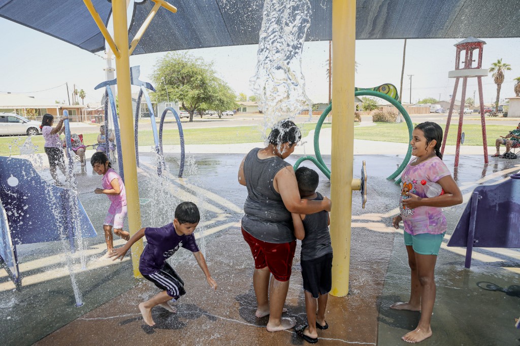 La ola de calor está afectando al sur y el oeste de Europa, con temperaturas que rozan o superan los 40 grados. (AP)