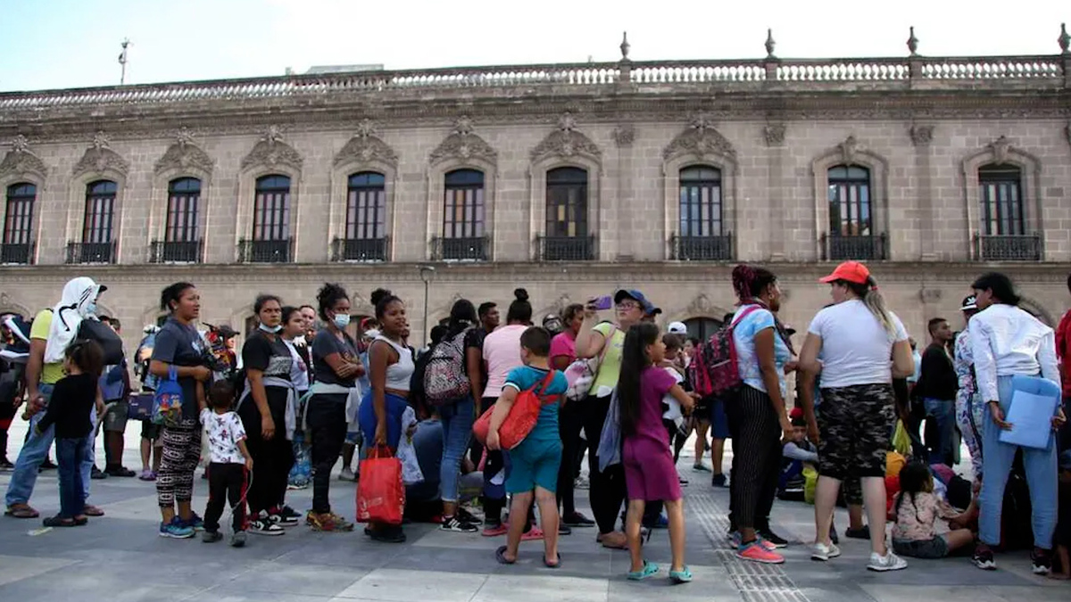 Pide CEDHNL investigar presunta discriminación a migrantes