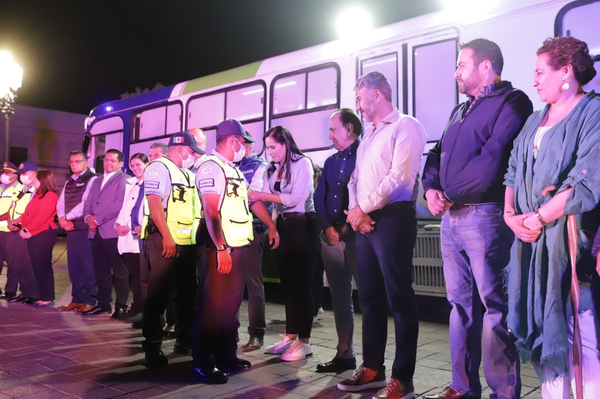Agentes de tránsito en León, ahora 'graban' los operativo alcoholímetro