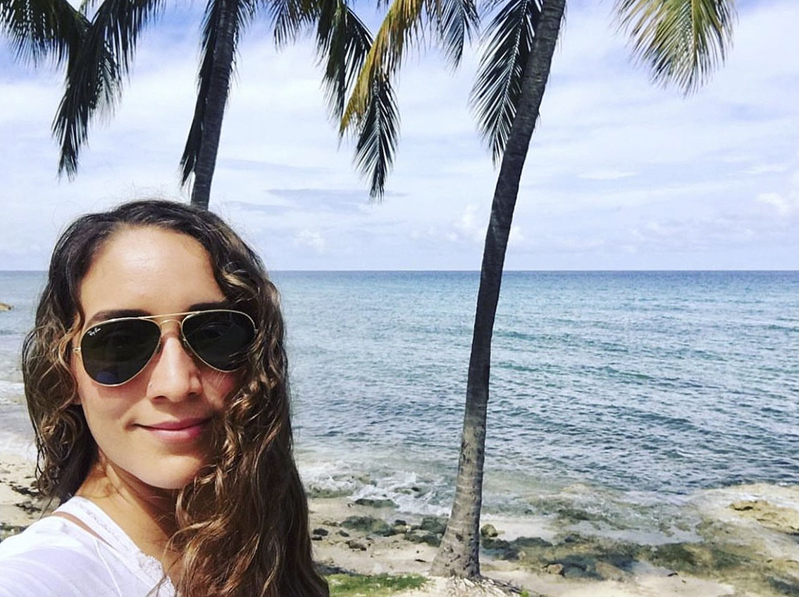 Poblana en Jamaica | Especial