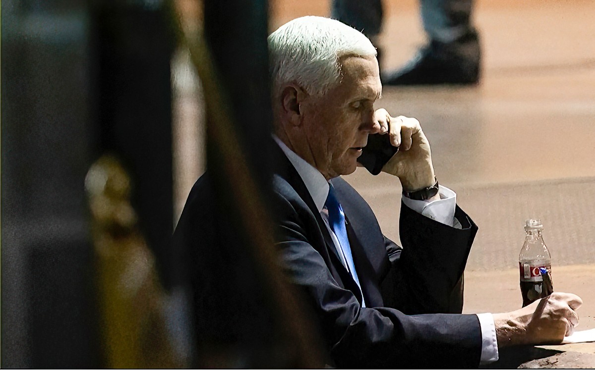 La comisión ha sido capaz de documentar la mayor parte del fin de la llamada telefónica de Trump a Pence del 6 de enero. | AP