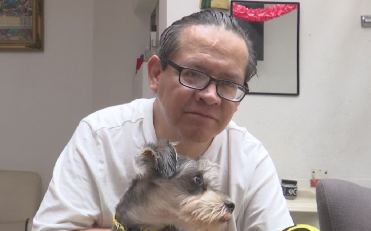 Don Fernando salva a su hijo de caerse; ahora este cuida de él / Especial