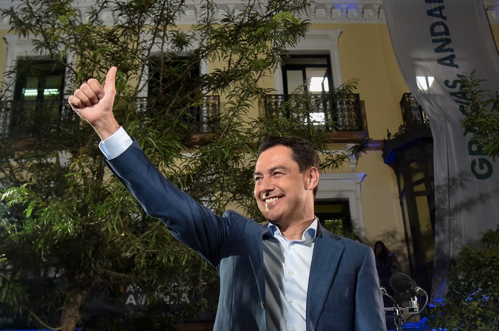 Juan Manuel Moreno, del PP, seguirá gobernando Andalucía, y ahora en solitario, sin la ayuda de Vox. (AFP)