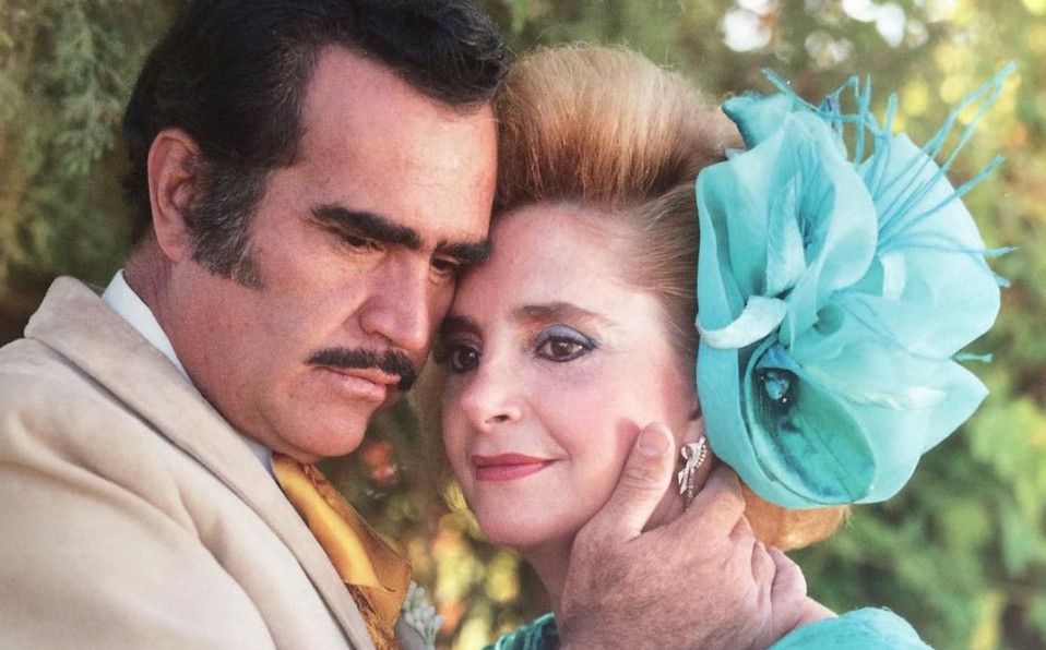 Cuquita, viuda de Vicente Fernández, denuncia a Televisa: “No merecía este trato”