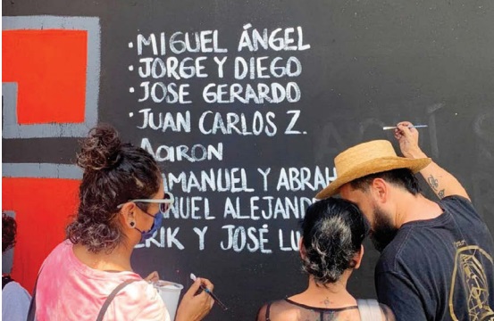 https://cdn.milenio.com/uploads/media/2022/06/20/personas-buscan-alguien-pintar-blanco.jpg