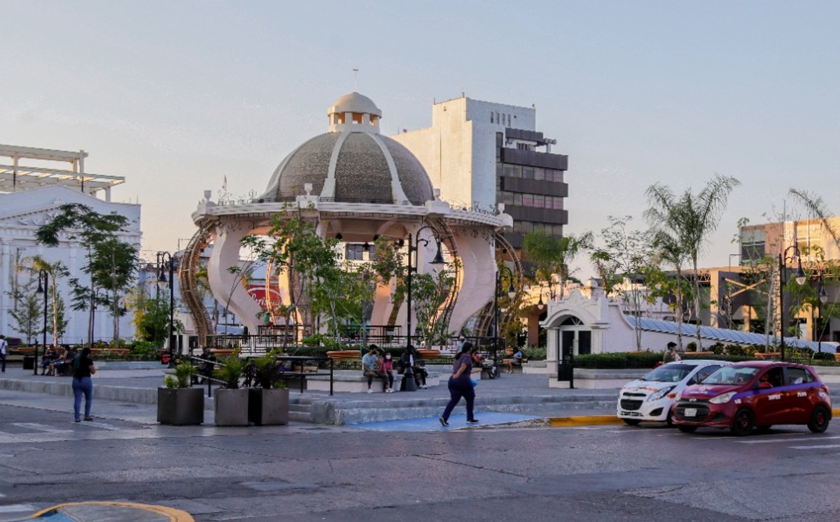 Plaza Isauro Alfaro de Ciudad Madero.