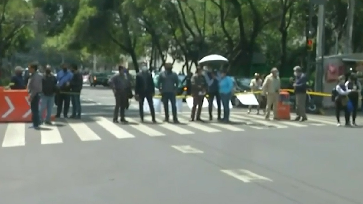 Trabajadores piden mejoras laborales en alcaldía Benito Juárez