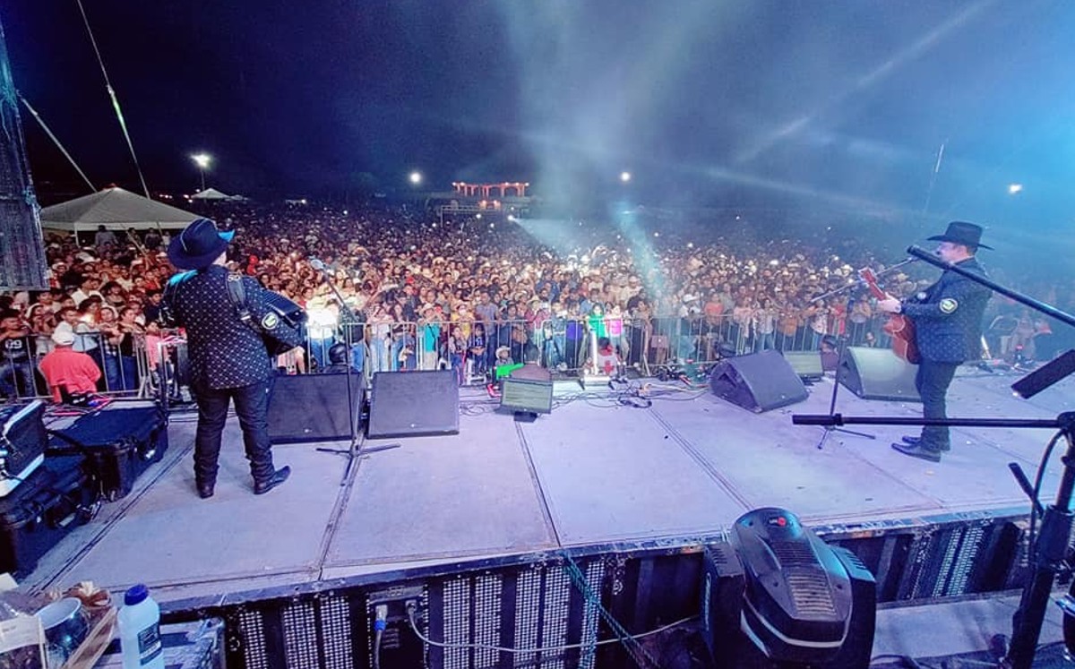 Los Tucanes de Tijuana dieron concierto en González, Tamaulipas. (Cortesía)