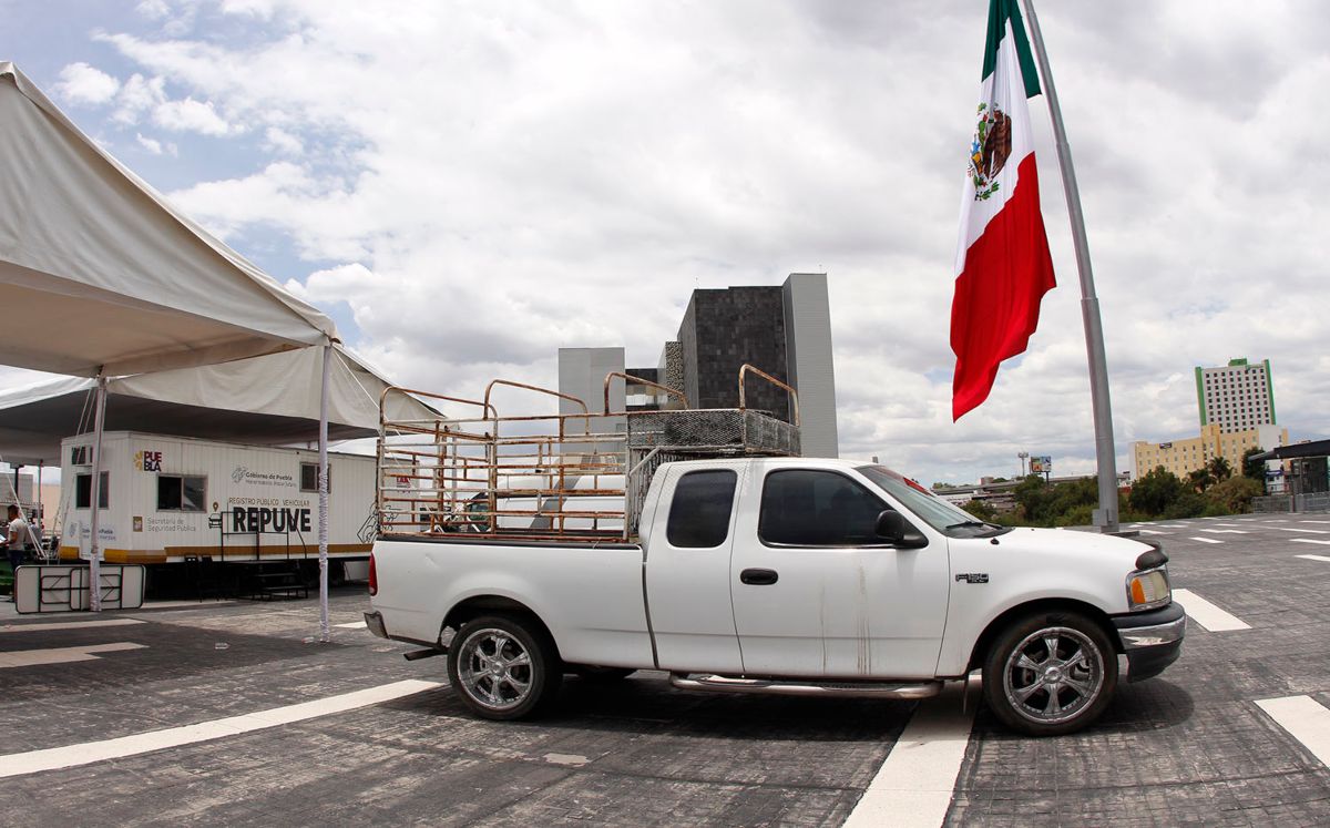 Canacintra rechaza regularización de 'autos chocolate' en Puebla | Melanie Torres